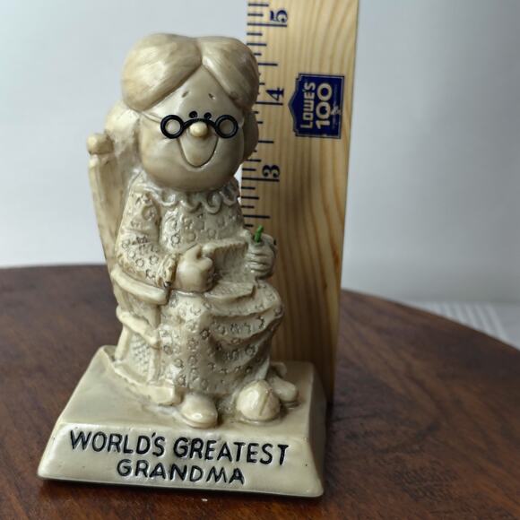 Russ Berrie & Co. World's Greatest Grandma Figure Vintage 1970's - Picture 8 of 8